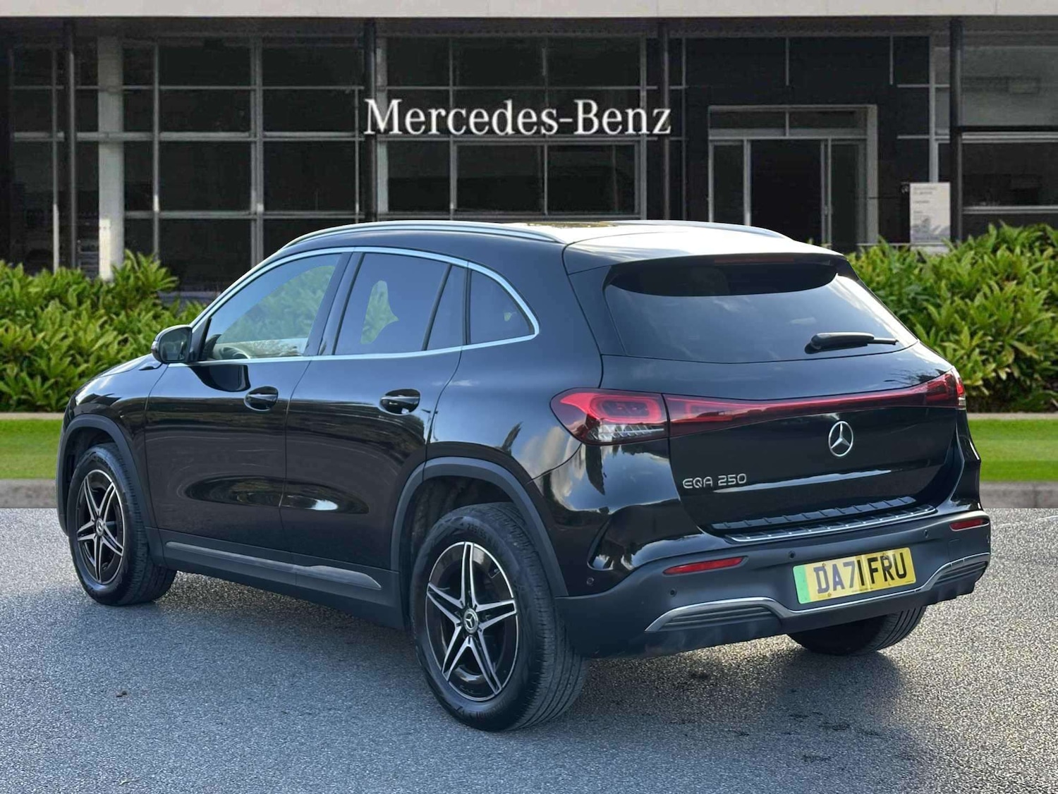 Used Mercedes-Benz EQA 2022 for sale - 76329245: Photo 2