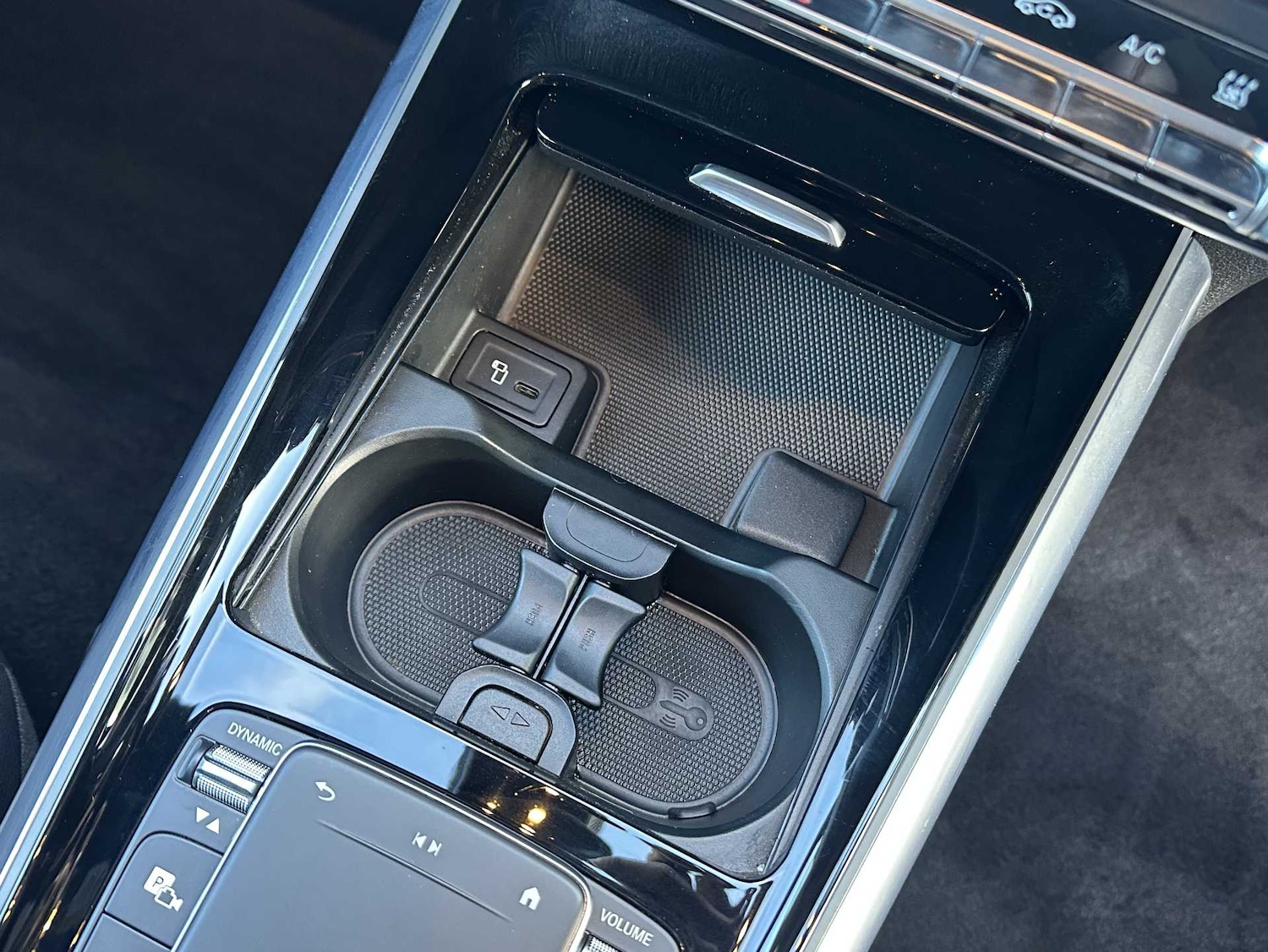 Used Mercedes-Benz EQA 2022 for sale - 76329245: Photo 32