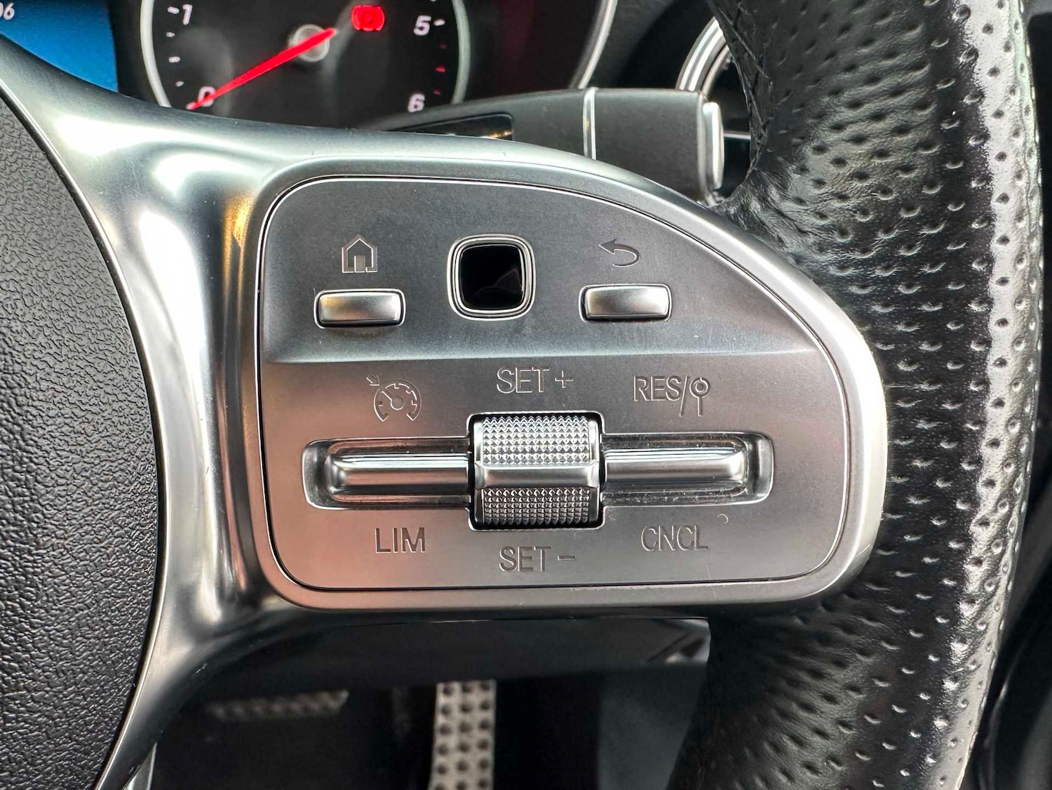 Used Mercedes-Benz GLC 2021 for sale - 76967792: Photo 28