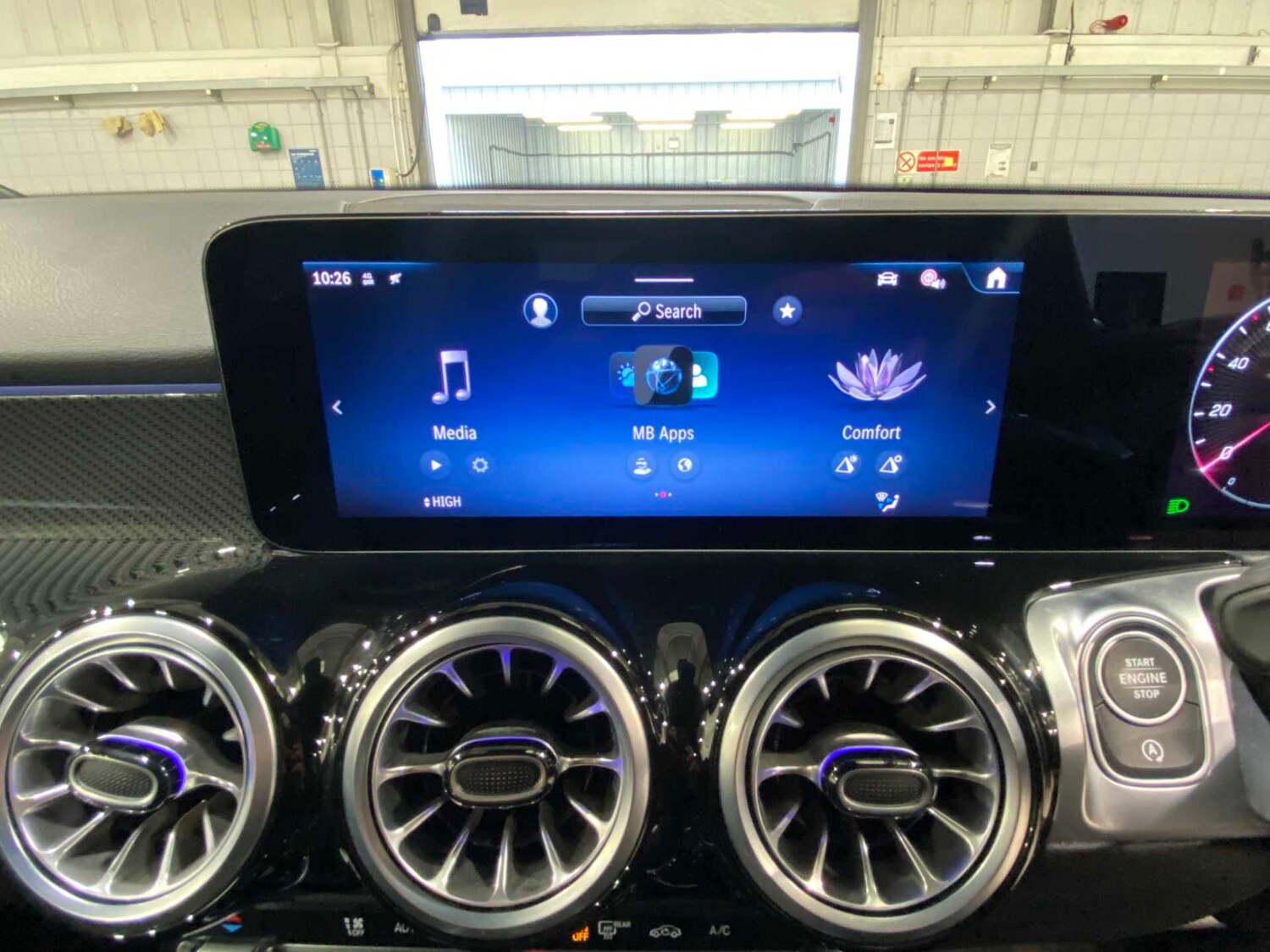 Used Mercedes-Benz GLB for sale - 77972964: Photo 28