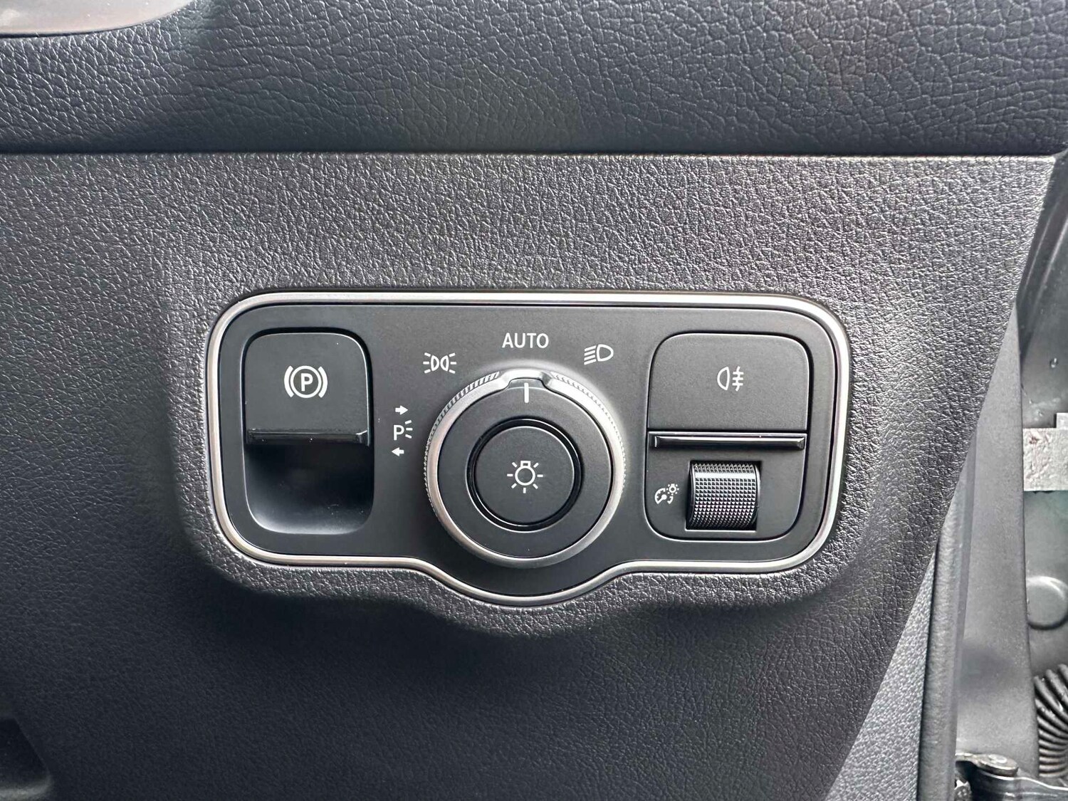 Used Mercedes-Benz GLB 2024 for sale - 78076809: Photo 26