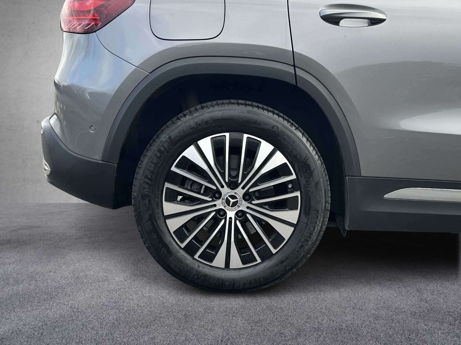 Used Mercedes-Benz EQA 2024 for sale - 77472526: Photo 5