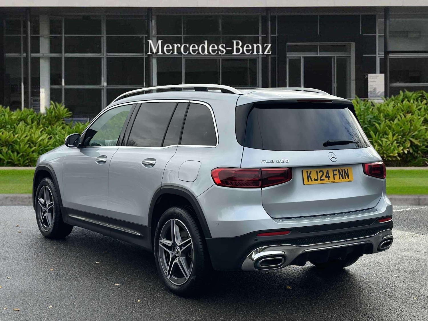 Used Mercedes-Benz GLB 2024 for sale - 76515555: Photo 2