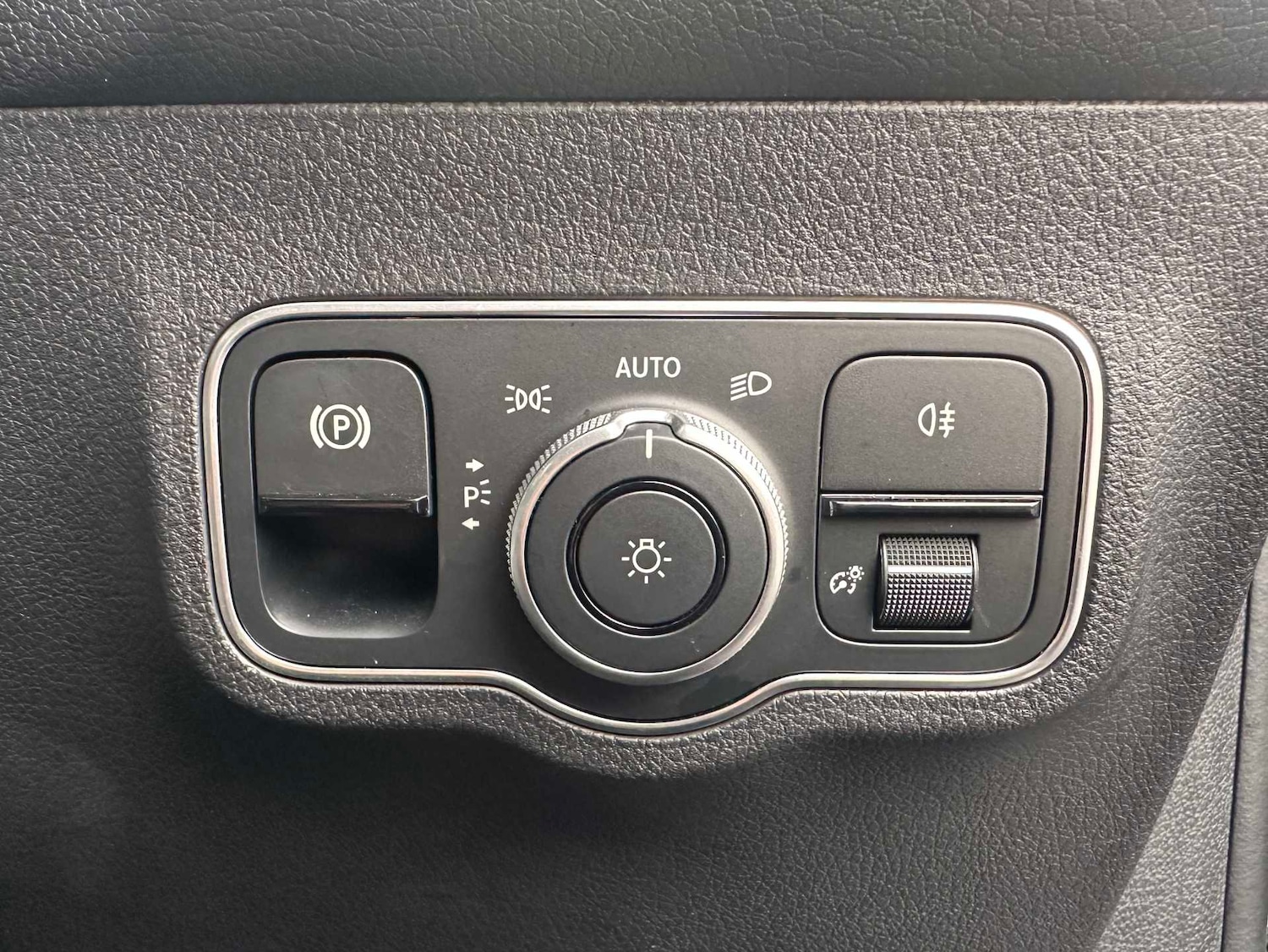 Used Mercedes-Benz GLB 2024 for sale - 76515555: Photo 26