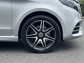 Used Mercedes-Benz V-Class 2024 for sale - 75218718: Photo