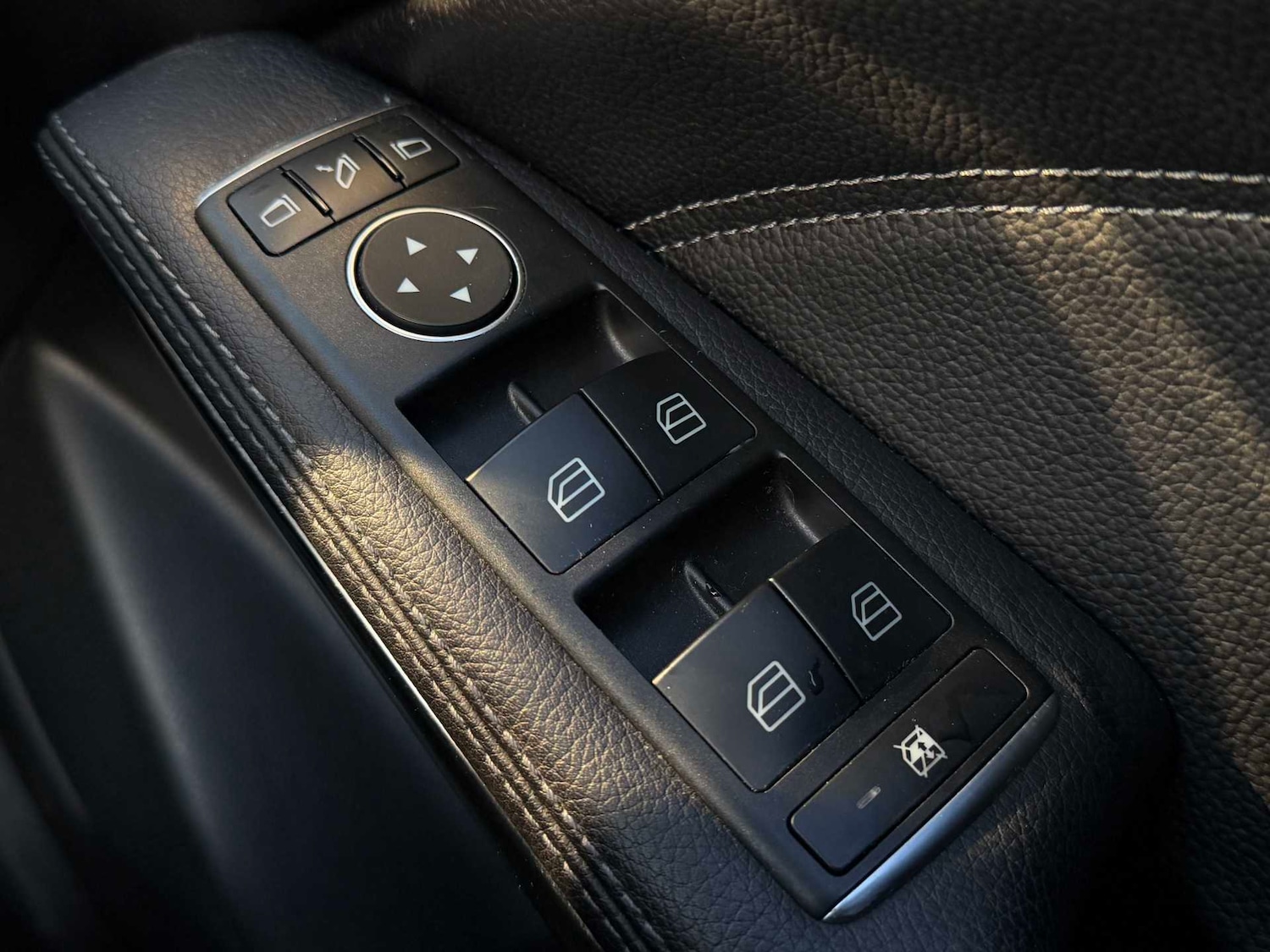 Used Mercedes-Benz A-Class 2017 for sale - 77158393: Photo 33