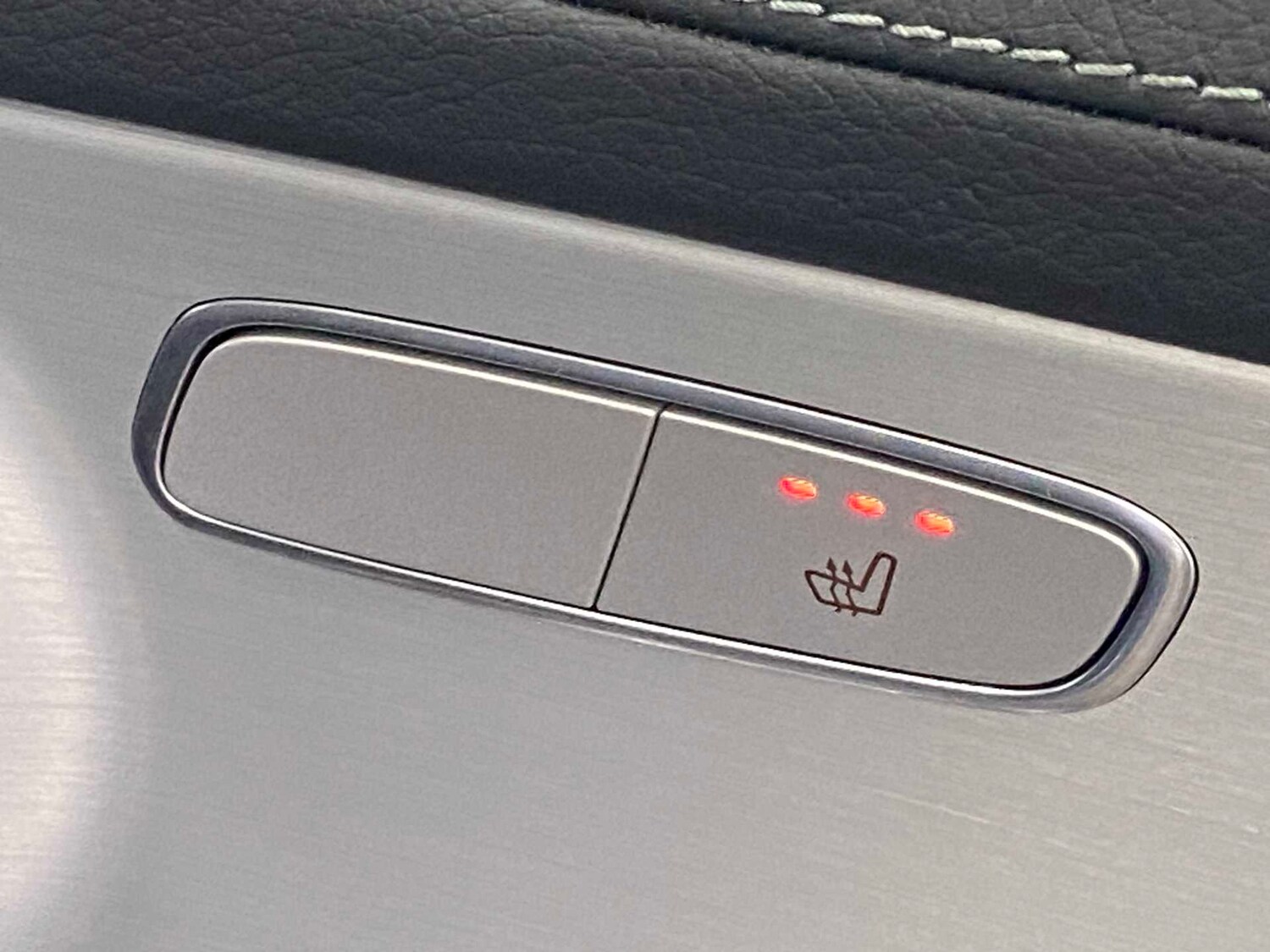 Used Mercedes-Benz GLC 2022 for sale - 77500263: Photo 28