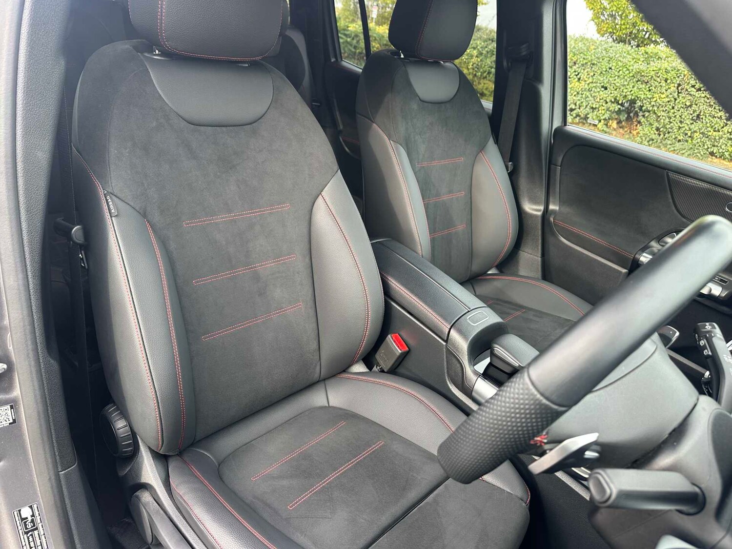 Used Mercedes-Benz GLB 2023 for sale - 76373793: Photo 15