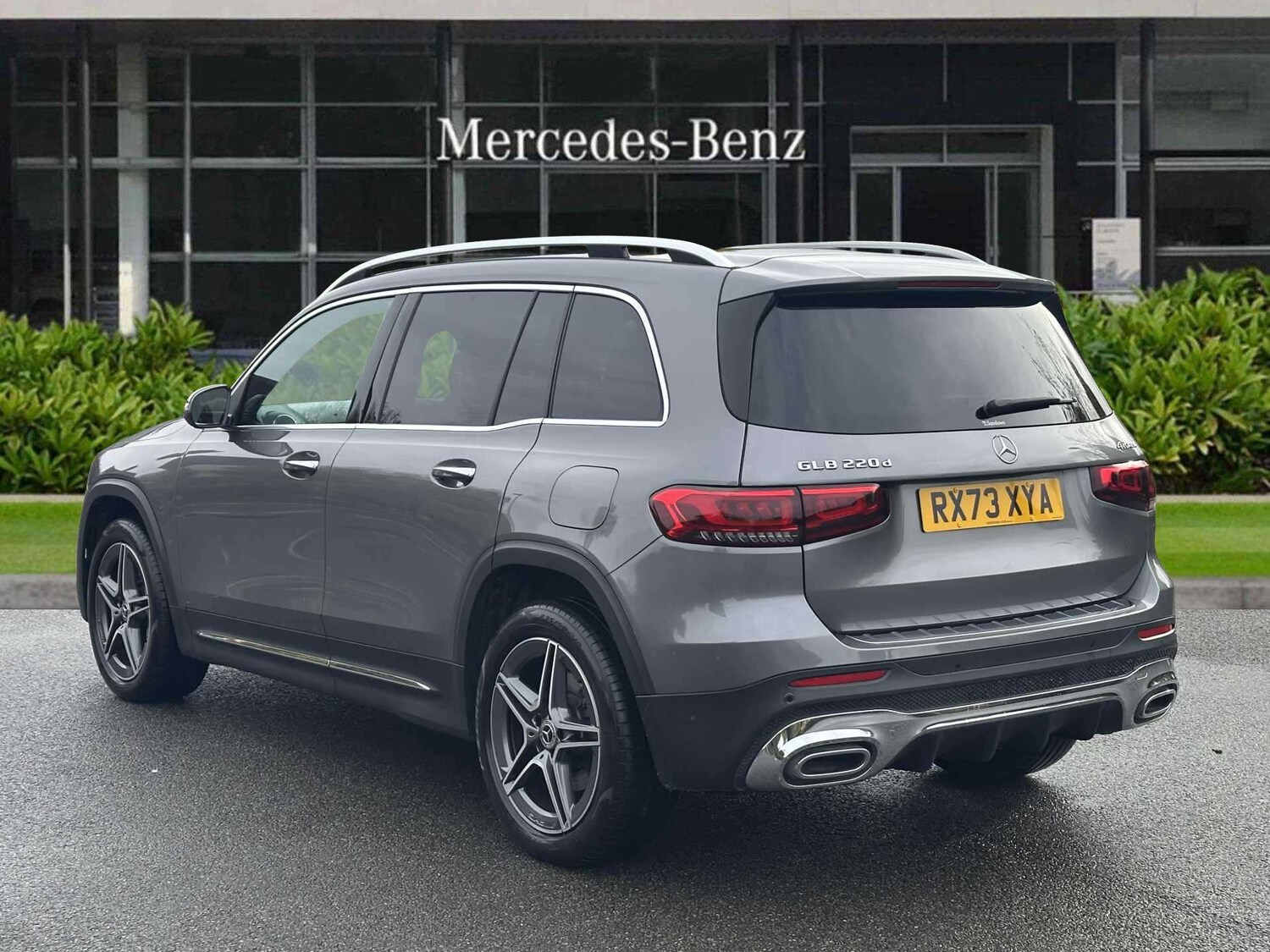 Used Mercedes-Benz GLB 2023 for sale - 76373793: Photo 2