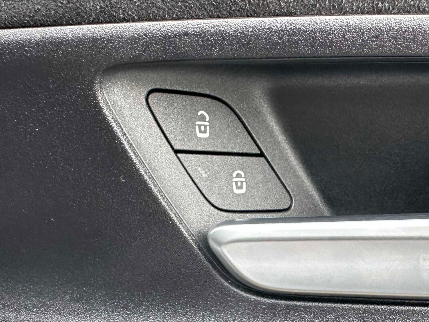 Used Mercedes-Benz GLB 2023 for sale - 76373793: Photo 23