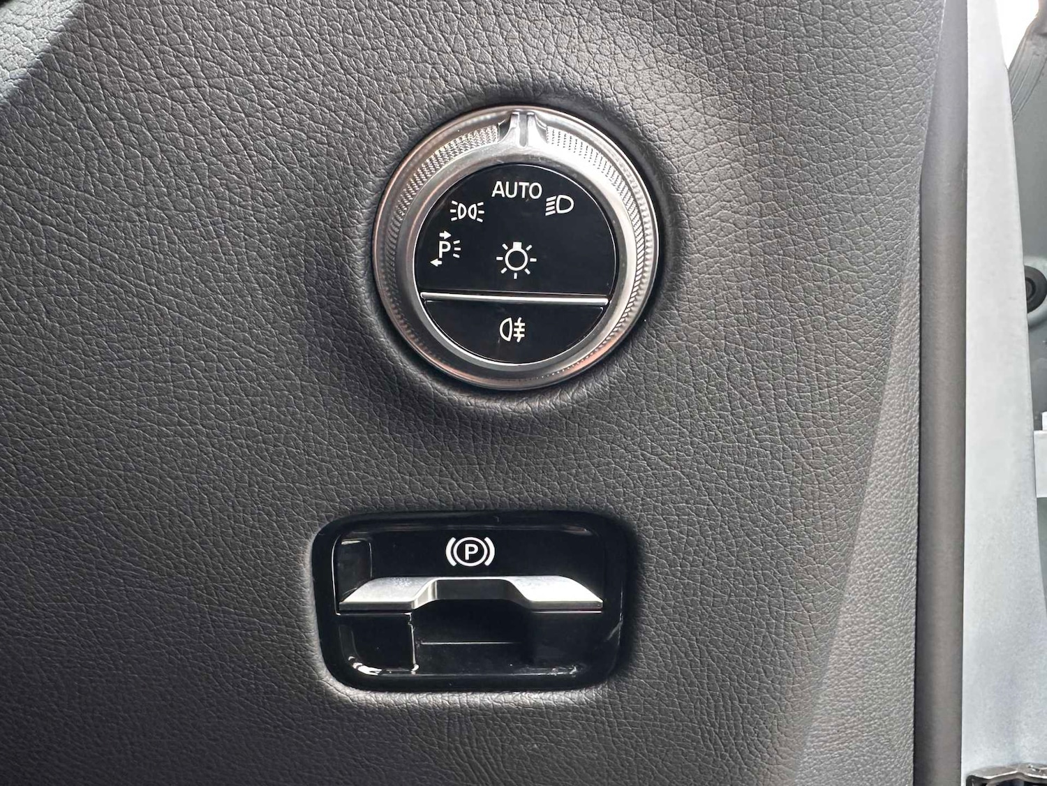 Used Mercedes-Benz GLC 2023 for sale - 77044153: Photo 26