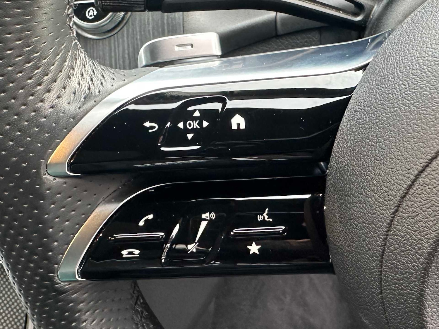 Used Mercedes-Benz GLC 2023 for sale - 77044153: Photo 29