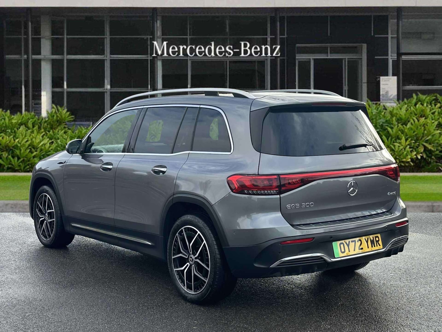 Used Mercedes-Benz EQB 2022 for sale - 76435723: Photo 2