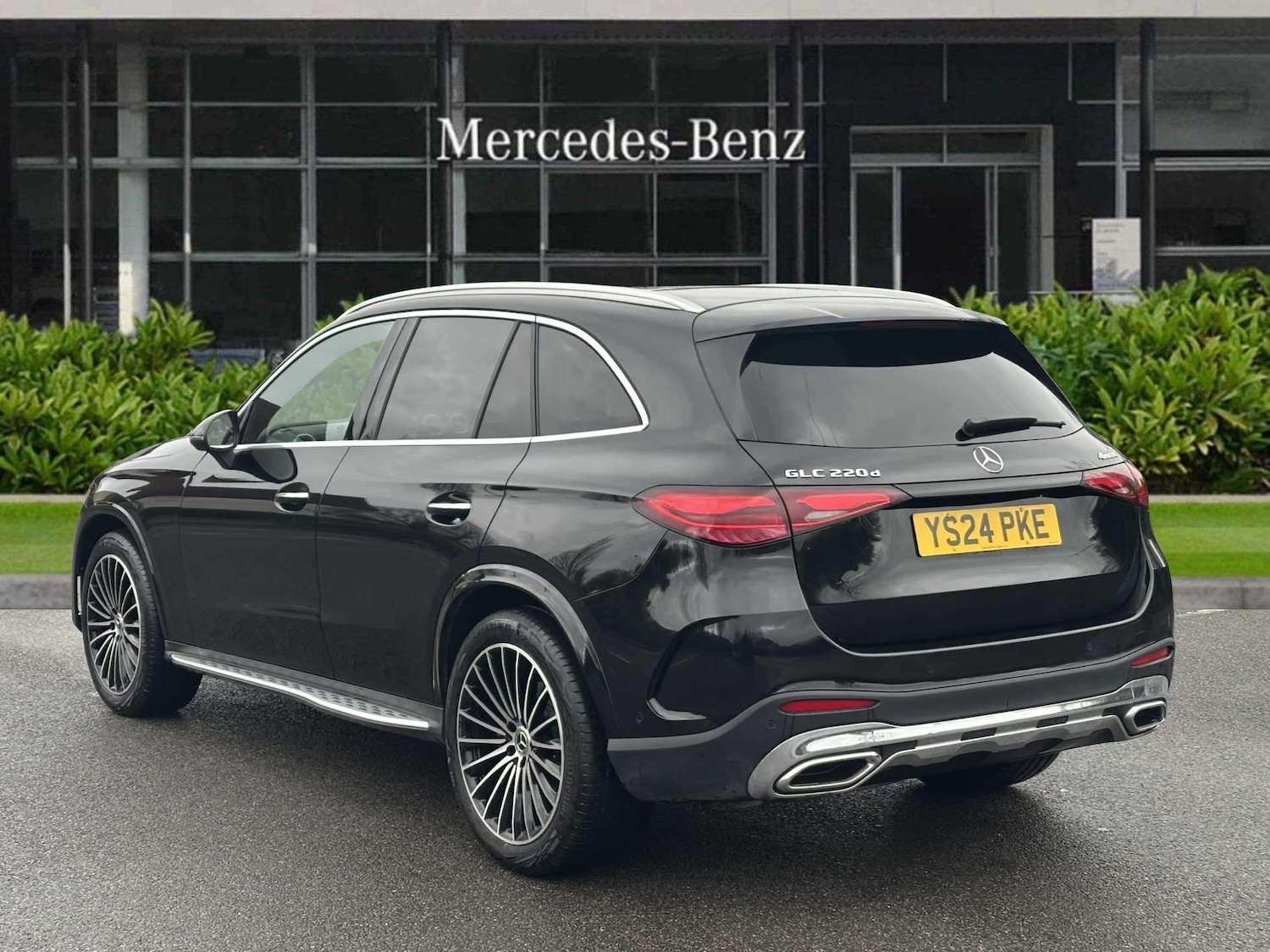 Used Mercedes-Benz GLC 2024 for sale - 77123528: Photo 2