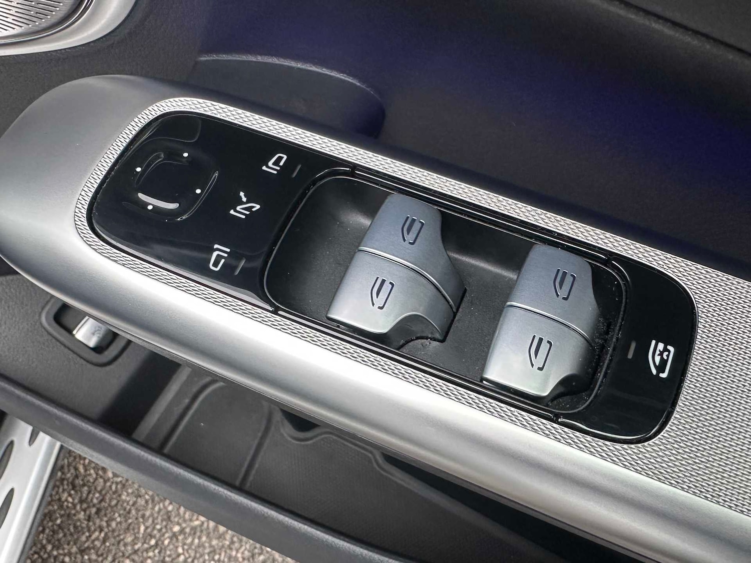 Used Mercedes-Benz GLC 2024 for sale - 77123528: Photo 25