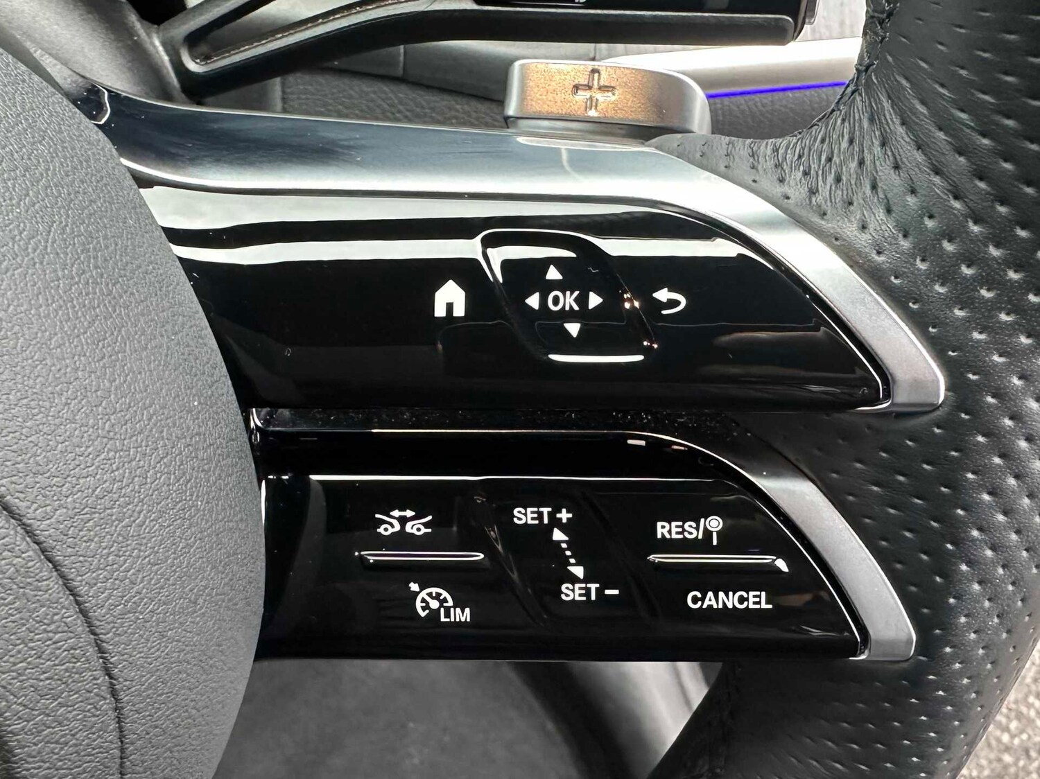 Used Mercedes-Benz GLC 2024 for sale - 77123528: Photo 28