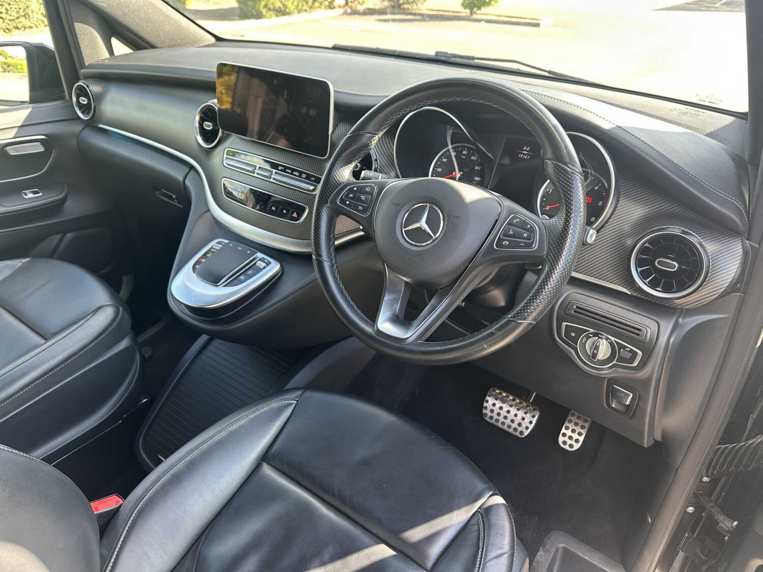 Used Mercedes-Benz V-Class 2023 for sale - 75818816: Photo 14