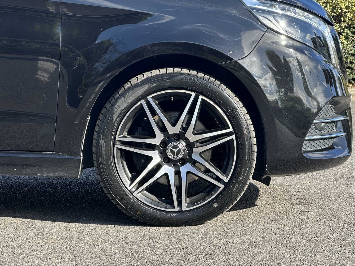 Used Mercedes-Benz V-Class 2023 for sale - 75818816: Photo 3