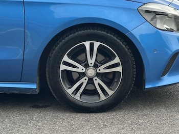 Used Mercedes-Benz A-Class 2017 for sale - 75566406: Photo
