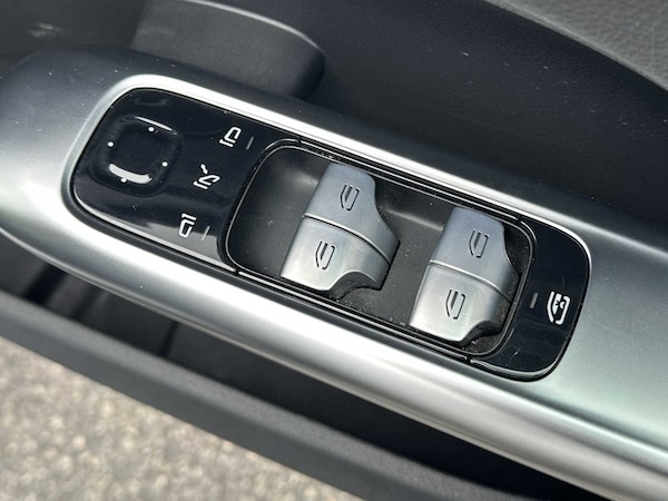 Used Mercedes-Benz C Class 2022 for sale - 76310803: Photo 24