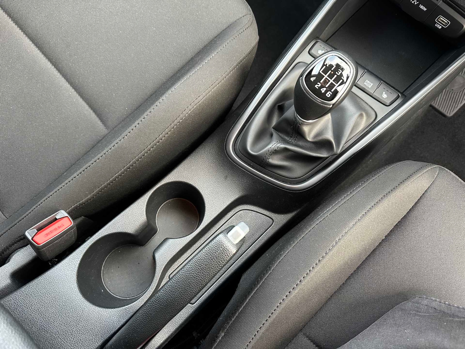 Used Hyundai i20 2024 for sale - 76704999: Photo 30