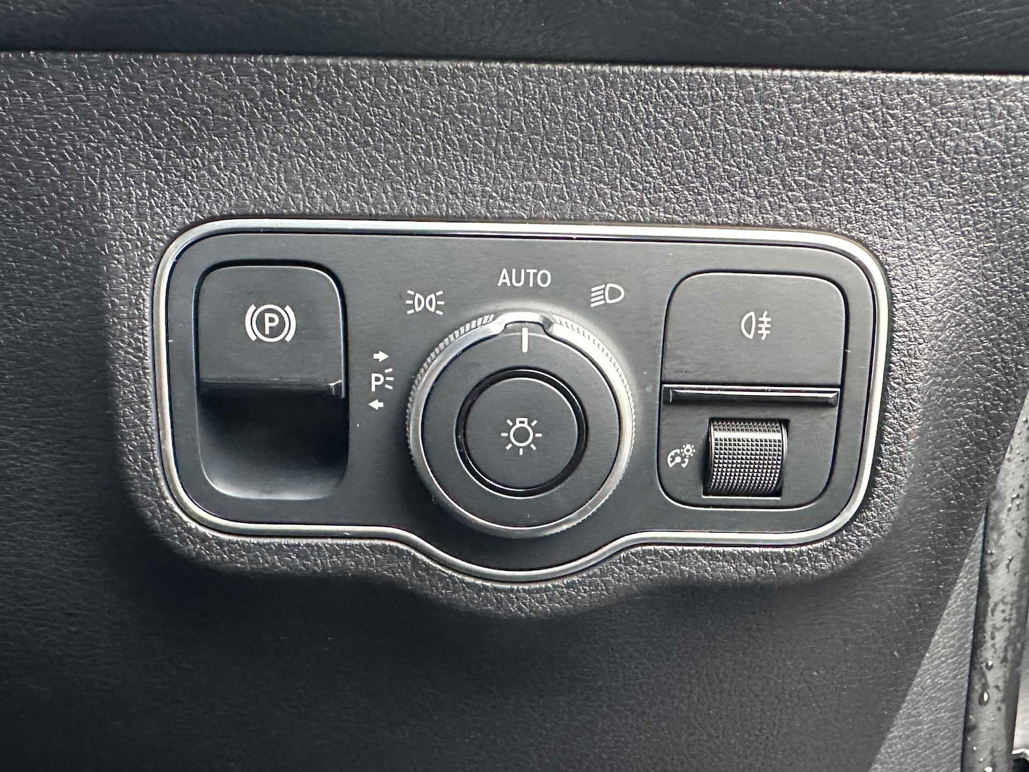 Used Mercedes-Benz GLB 2022 for sale - 76967821: Photo 25