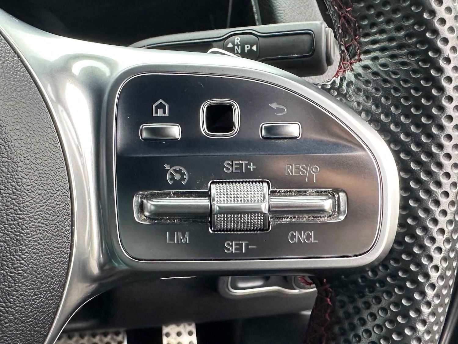 Used Mercedes-Benz GLB 2022 for sale - 76967821: Photo 27