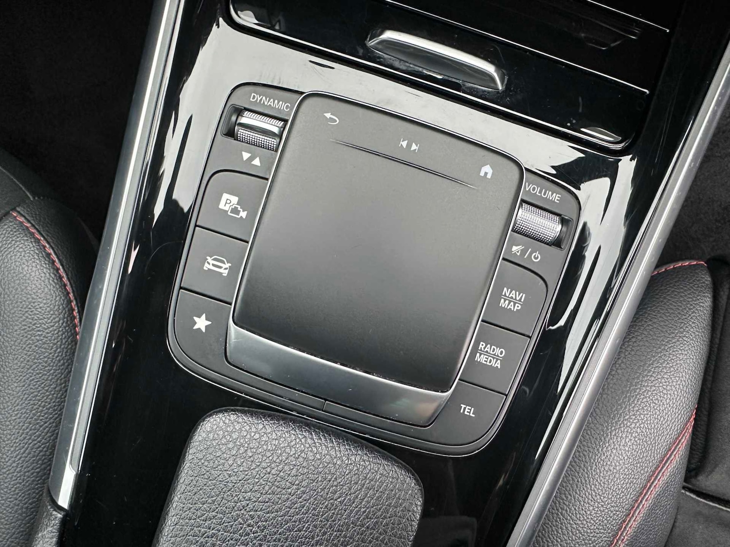 Used Mercedes-Benz GLB 2022 for sale - 76967821: Photo 32