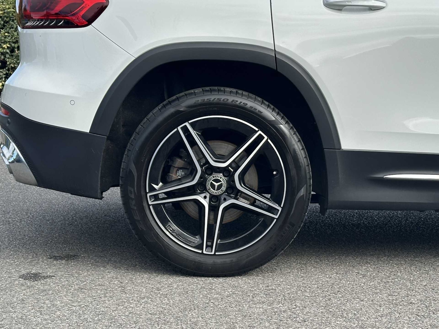 Used Mercedes-Benz GLB 2023 for sale - 77032122: Photo 5