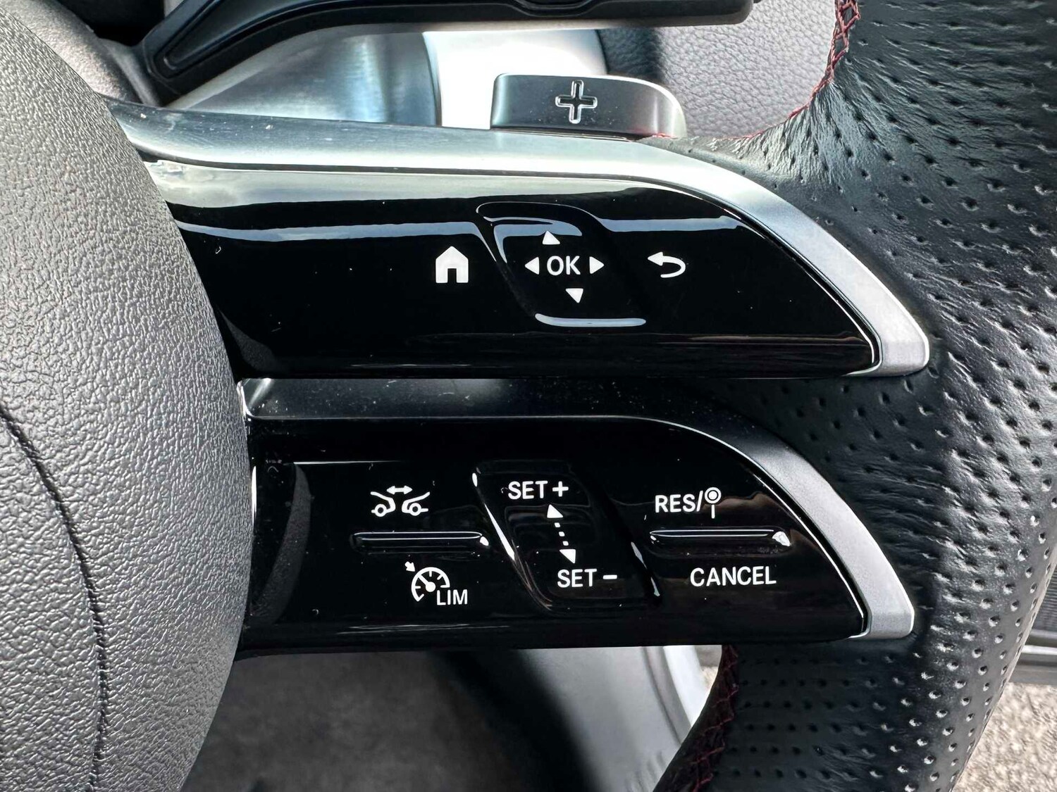 Used Mercedes-Benz GLB 2024 for sale - 76373674: Photo 28