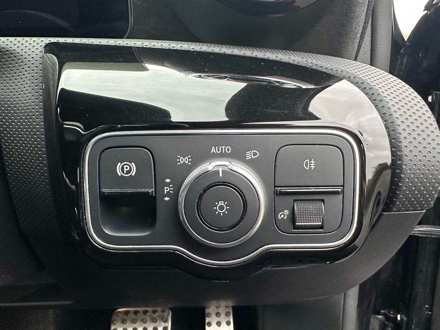 Used Mercedes-Benz A-Class for sale - 77686579: Photo 25