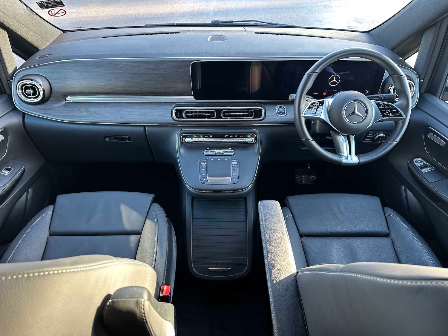 Used Mercedes-Benz V-Class 2025 for sale - 77972812: Photo 17