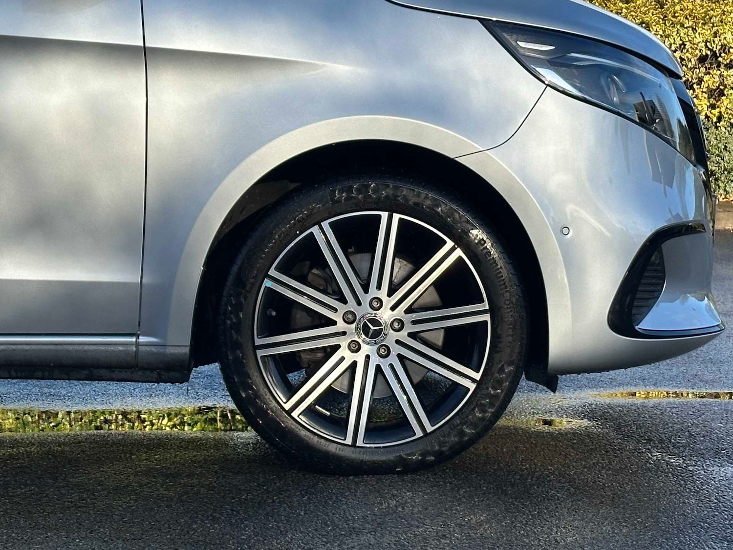 Used Mercedes-Benz V-Class 2025 for sale - 77972812: Photo 3