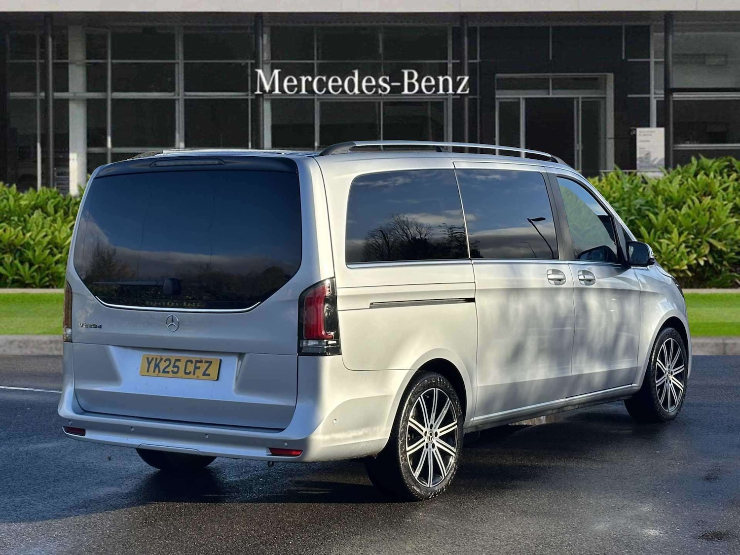 Used Mercedes-Benz V-Class 2025 for sale - 77972812: Photo 8