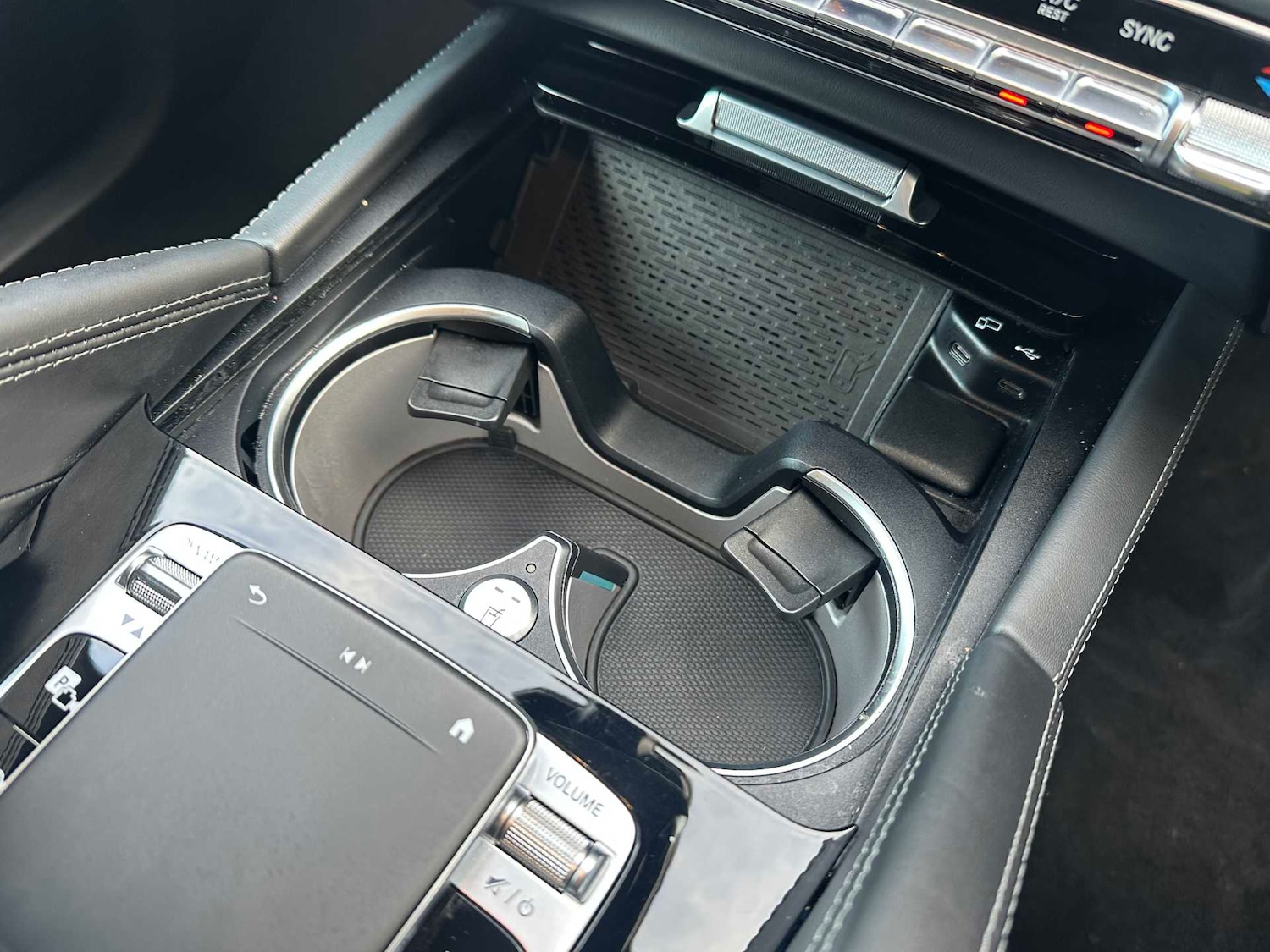 Used Mercedes-Benz GLE 2023 for sale - 77123456: Photo 31