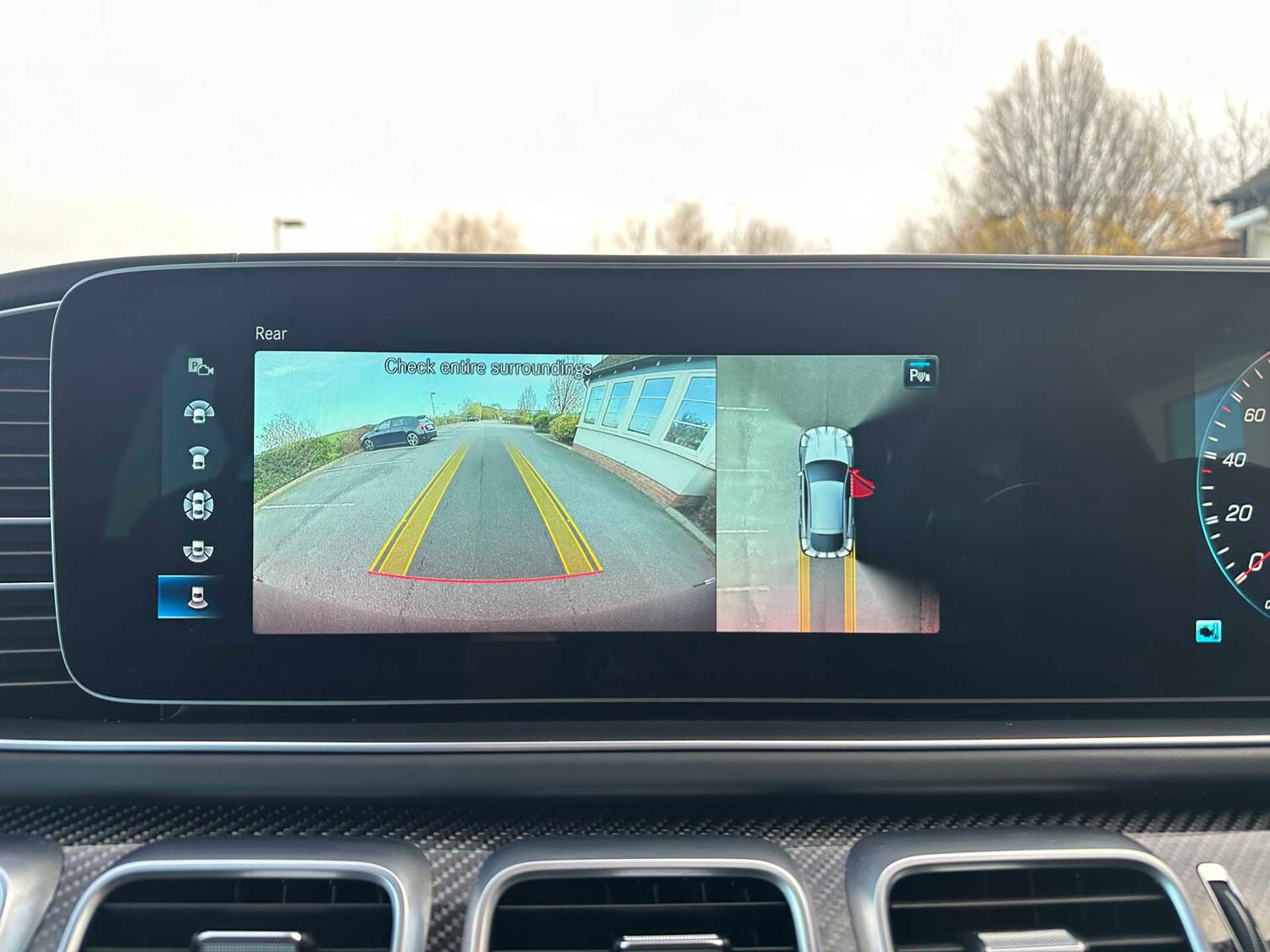 Used Mercedes-Benz GLE 2023 for sale - 77123456: Photo 33