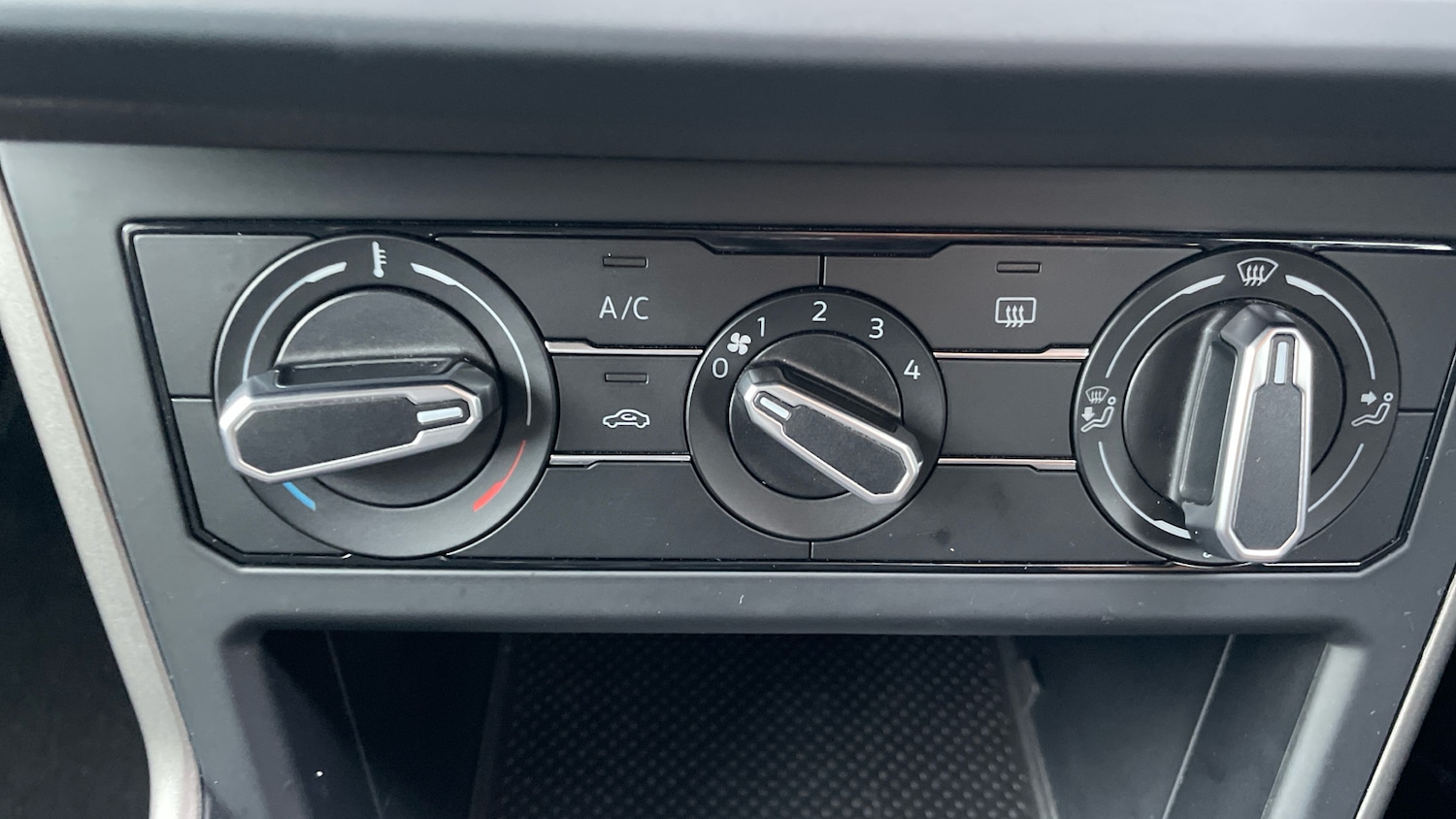 Used Volkswagen Polo 2020 for sale - 77502563: Photo 31