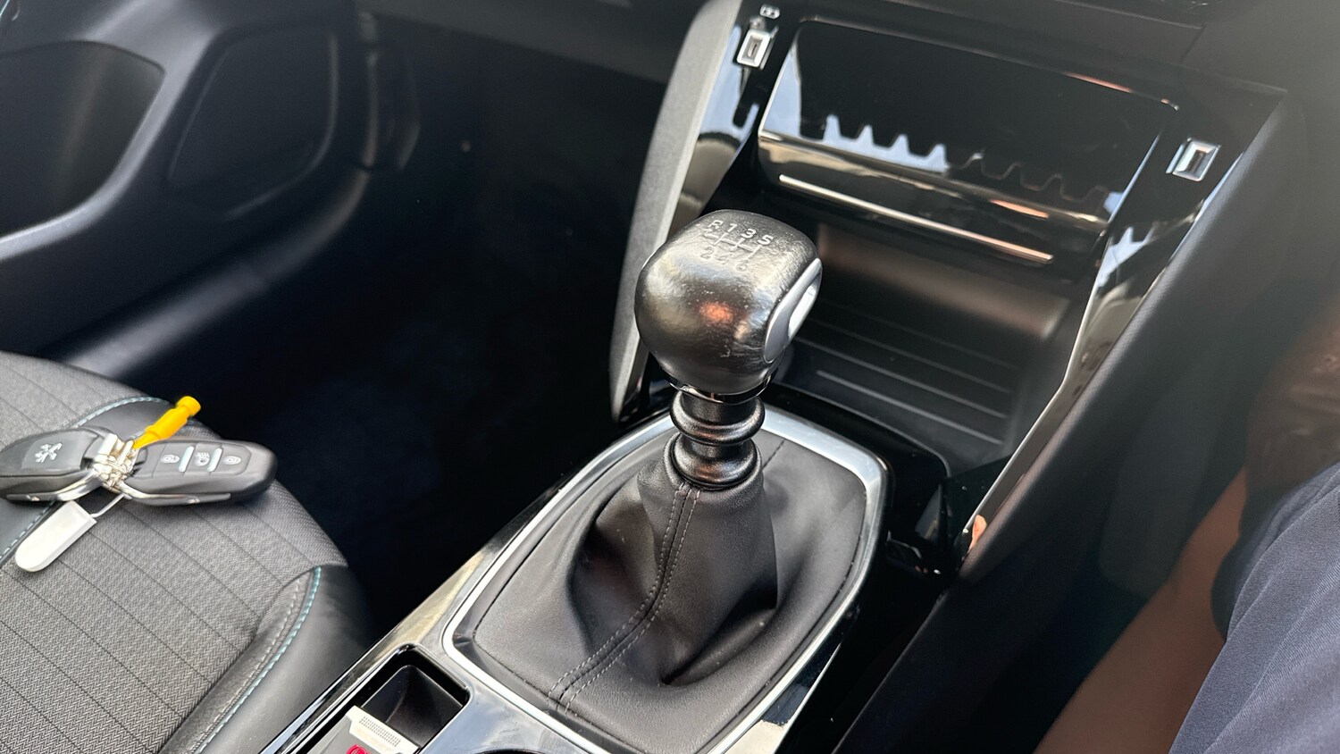 Used Peugeot 208 2022 for sale - 76518457: Photo 13