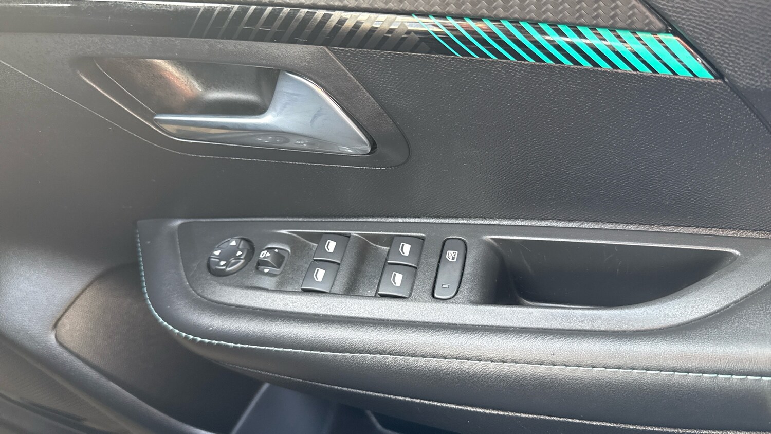 Used Peugeot 208 2022 for sale - 76518457: Photo 25