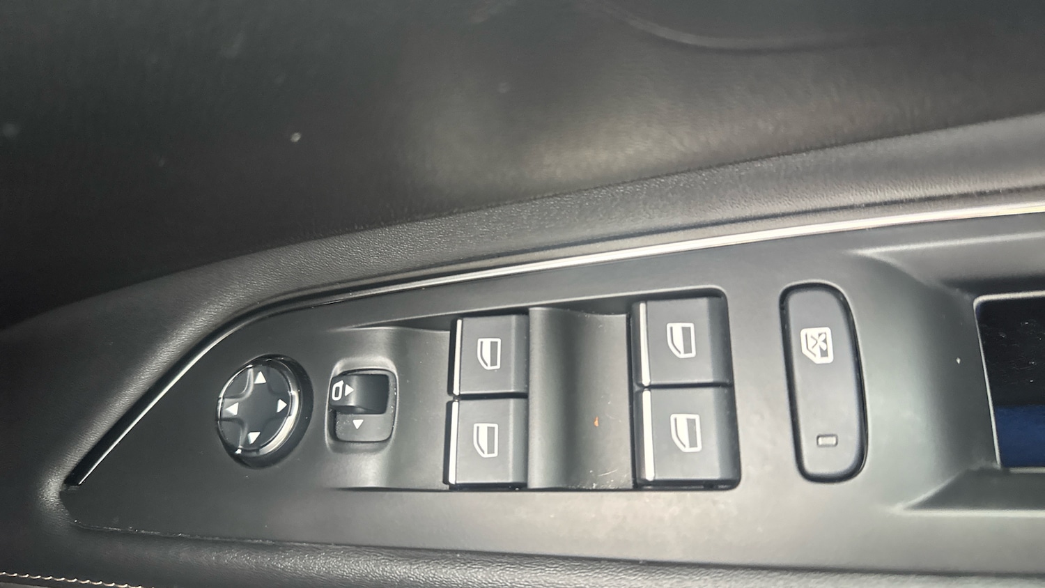 Used Peugeot 3008 2021 for sale - 76493747: Photo 8