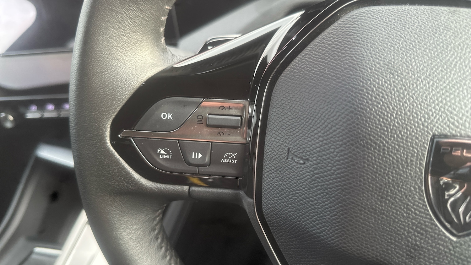 Used Peugeot 308 2022 for sale - 76536514: Photo 32