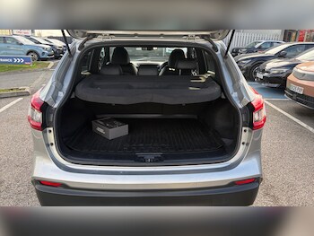 Used Nissan Qashqai 2018 for sale - 76450303: Photo