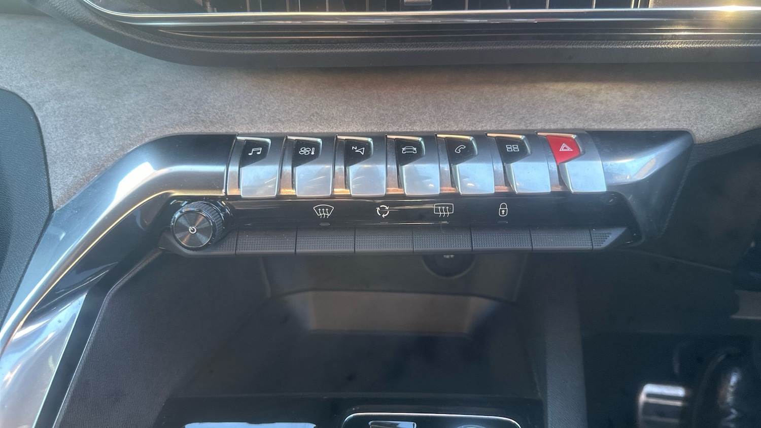 Used Peugeot 5008 2023 for sale - 77247239: Photo 31