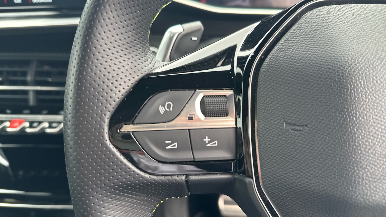 Used Peugeot 2008 2022 for sale - 76344551: Photo 21