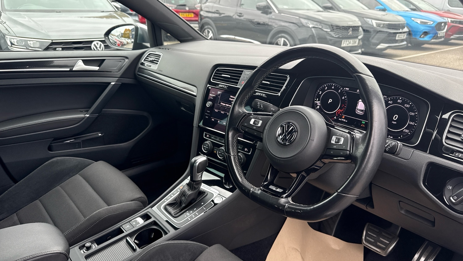 Used Volkswagen Golf 2020 for sale - 76234629: Photo 11