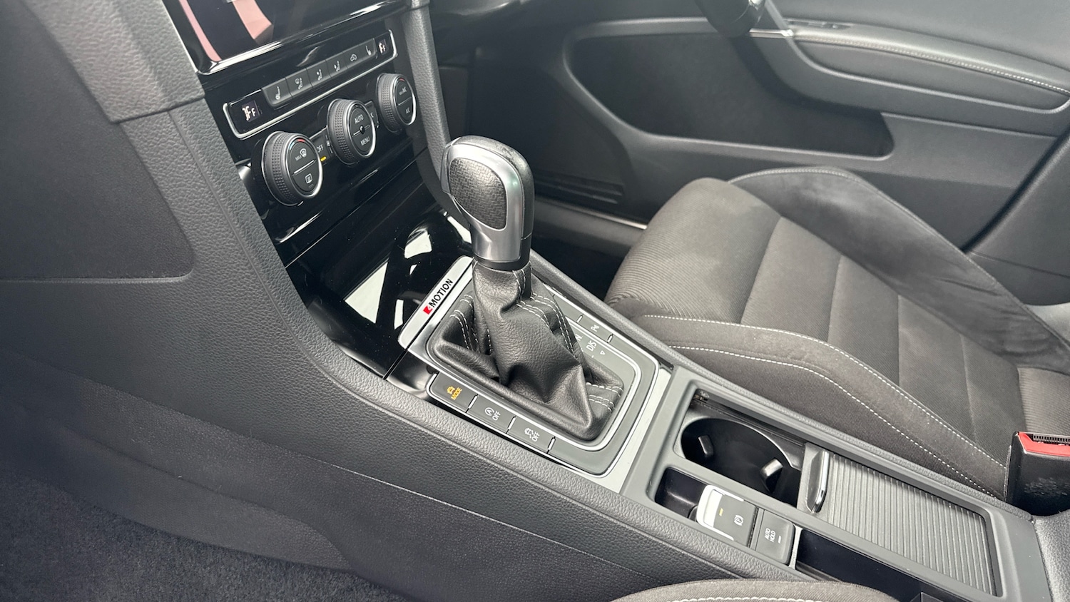 Used Volkswagen Golf 2020 for sale - 76234629: Photo 13