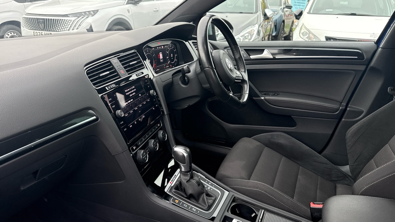 Used Volkswagen Golf 2020 for sale - 76234629: Photo 9