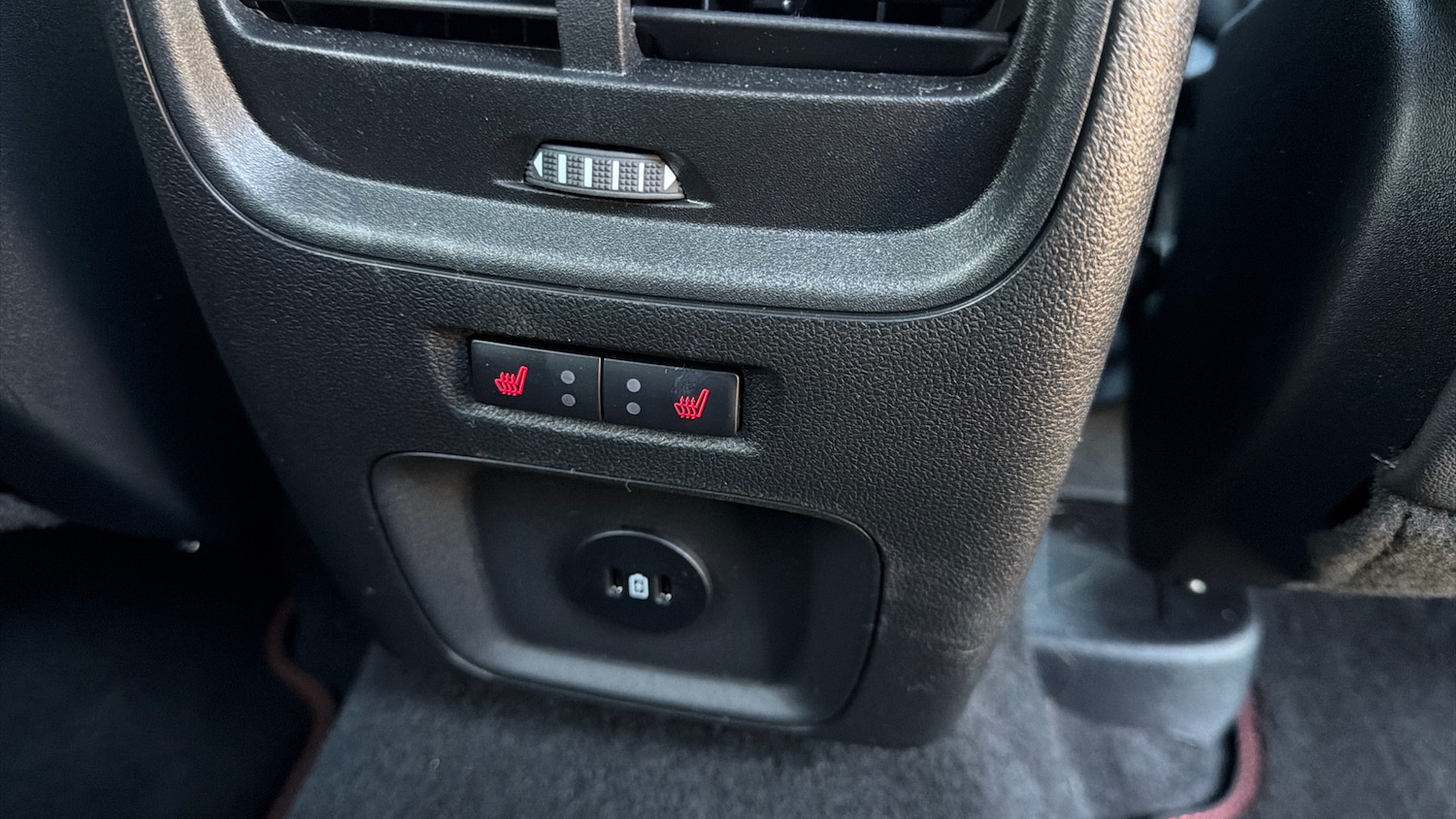 Used Ford Kuga 2025 for sale - 76895226: Photo 34