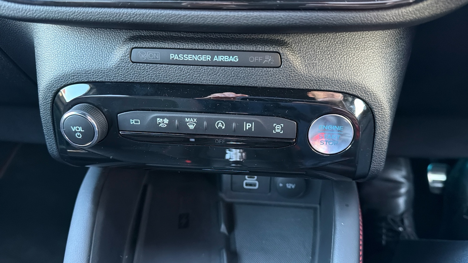 Used Ford Kuga 2025 for sale - 76895226: Photo 41