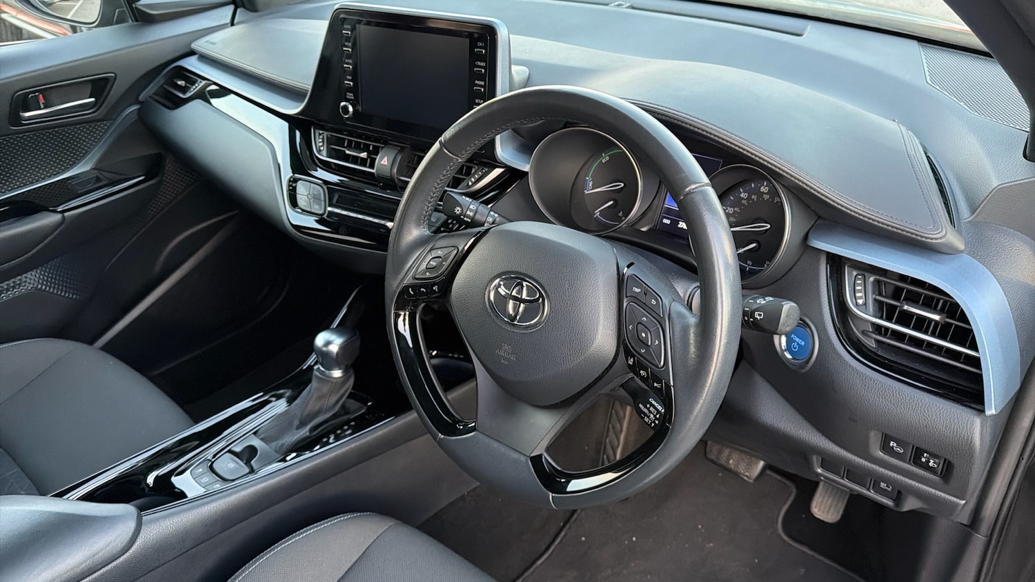 Used Toyota C-HR 2021 for sale - 77643618: Photo 11